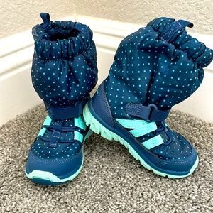Stride Rite made to play snow boots